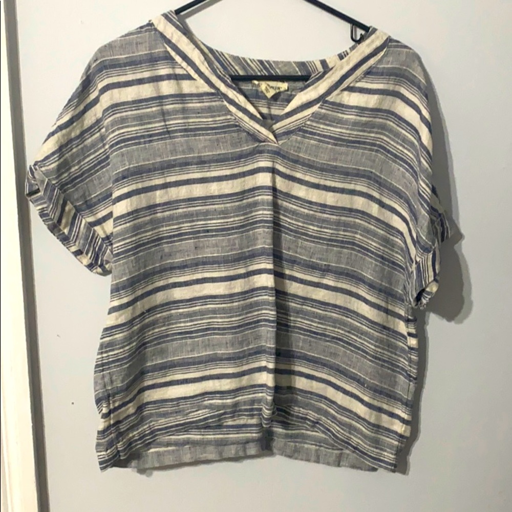Short sleeved. Worn once linen top
